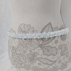 Gyöngyös menyasszonyi öv, applikáció - esküvő - kiegészítők - öv & pánt - Meska.hu