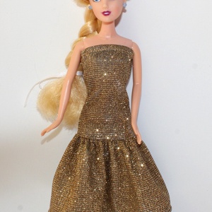 Barbie baba arany estélyi ruha, Játék & Sport, Baba & babaház, Barbie ruhák, Baba-és bábkészítés, Varrás, MESKA