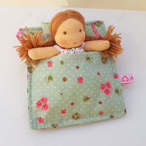 Apró Waldorf baba hálózsákkal - zöld  - játék & sport - baba & babaház - baba - Meska.hu