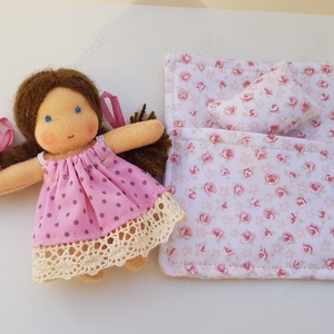 Apró Waldorf baba hálózsákkal - rózsaszín - játék & sport - baba & babaház - baba - Meska.hu