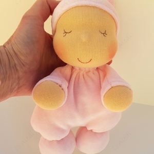 Plüss bébi baba - rózsaszín - játék & sport - baba & babaház - baba - Meska.hu