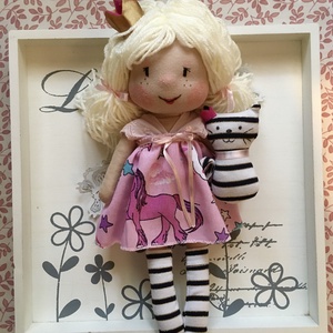 Kis királylány cicájával - játék & sport - baba & babaház - öltöztethető baba - Meska.hu