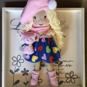 Kislány cicájával - Meska.hu