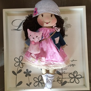 Barna hajú kislány cicájával - játék & sport - baba & babaház - öltöztethető baba - Meska.hu