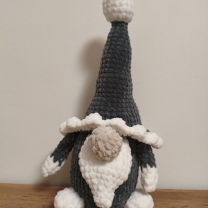 Horgolt téli manó  -  - Meska.hu