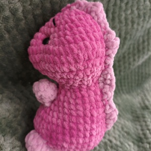 Horgolt dínó  -  - Meska.hu