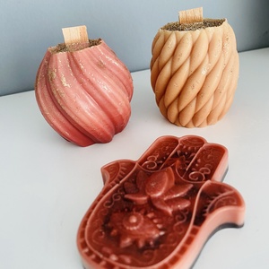 Hamsa illatviasz, Otthon & Életmód, Gyertya, illat, aroma, Illatviasz, , Hamsa illatviasz, ami törhető pisztáciakrém illatban.
Szójaviaszból készült, prémium illatolajjal.
..., MESKA