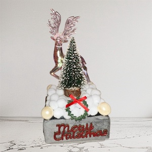 Karácsonyi dekor  rénszarvassal, hóhatású alapzattal és Merry Christmas felirattal - karácsony - adventi díszek - adventi asztaldísz - Meska.hu