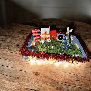 Karácsonyi asztali dekoráció , LED-fényes miniatűr téli jelenet - Meska.hu