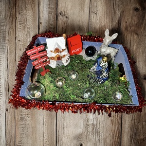 Karácsonyi asztali dekoráció , LED-fényes miniatűr téli jelenet - karácsony - adventi díszek - adventi asztaldísz - Meska.hu