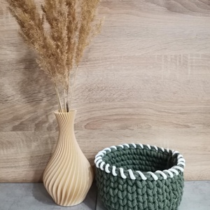 Horgolt tároló, Otthon & Életmód, Tárolás & Rendszerezés, Doboz, , Horgolt tároló. 
Átmérője 14 cm, magassága 9cm.
Rendelhető egyedi szín, és méret szerint is. 
, MESKA