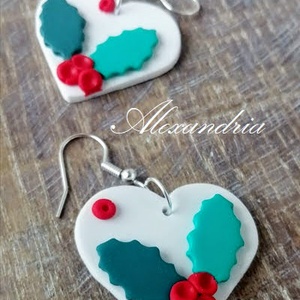 Szív formájú magyalos fülbevaló - ékszer - fülbevaló - lógó fülbevaló - Meska.hu