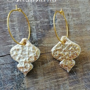 Aranyosan csillogó fülbevaló, Ékszer, Fülbevaló, Karika fülbevaló, Ékszerkészítés, Gyurma, MESKA