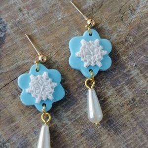 Hókirálynő fülbevaló - ékszer - fülbevaló - lógós kerek fülbevaló - Meska.hu