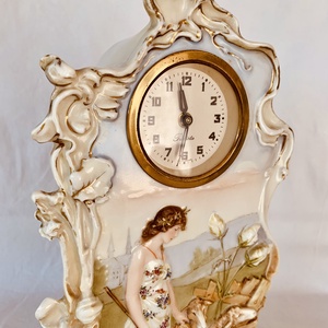 Antik mechanikus porcelán asztali óra (19001910 körüli). - otthon & életmód - dekoráció - fali és függő dekoráció - falióra & óra - Meska.hu