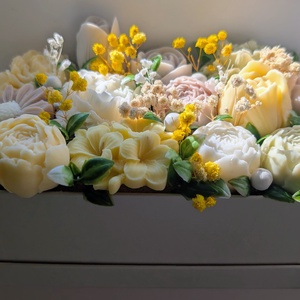 Illatosított szójaviasz virágbox - otthon & életmód - virágdekoráció - virágok - virágbox - Meska.hu