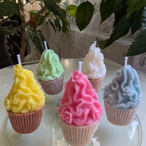 Mini cupcake gyertya csomag � 5 db-os szett, választható színekben (kb. 6 cm) - otthon & életmód - gyertya, illat, aroma - gyertya - Meska.hu