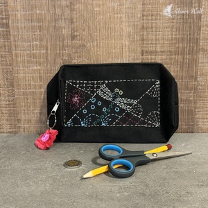 Sashiko tolltartó szitakötővel, Otthon & Életmód, Papír, írószer, Tolltartó & Ceruzatekercs, Hímzés, Varrás, MESKA