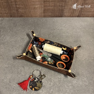 Varrótálca kézműveseknek kulcstartóval - Meska.hu