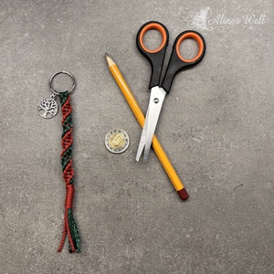 Kettős spirál kulcstartó - Meska.hu