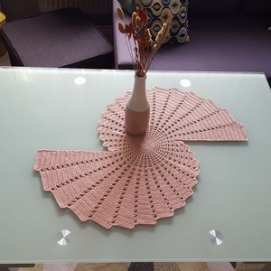 Asztali futó/terítő - otthon & életmód - dekoráció - asztal és polc dekoráció - horgolt & csipketerítő - Meska.hu