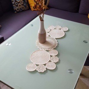 Asztali futó/terítő - otthon & életmód - dekoráció - asztal és polc dekoráció - horgolt & csipketerítő - Meska.hu