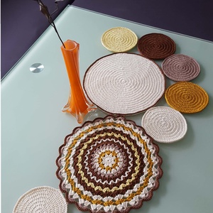 Asztali futó/terítő, Otthon & Életmód, Dekoráció, Asztal és polc dekoráció, Horgolt & Csipketerítő, Horgolás, MESKA