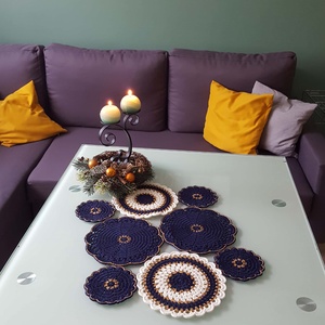 Karácsonyi Asztali futó/terítő - otthon & életmód - dekoráció - asztal és polc dekoráció - horgolt & csipketerítő - Meska.hu