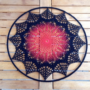 Horgolt falidísz, függődísz, ablakdísz, fali dekoráció, mandala 35 cm - otthon & életmód - dekoráció - fali és függő dekoráció - falra akasztható dekor - Meska.hu