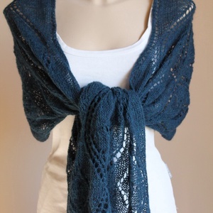 Kötött  kék stóla, mutatós hullámmintával -  - Meska.hu