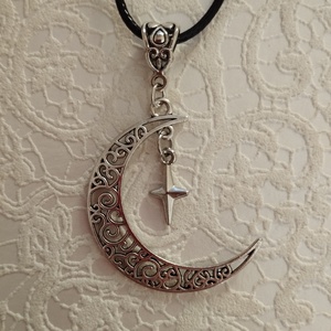 Hold medál - ékszer - nyaklánc - medál - Meska.hu