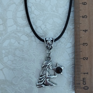 Szűz medál - ékszer - nyaklánc - medál - Meska.hu