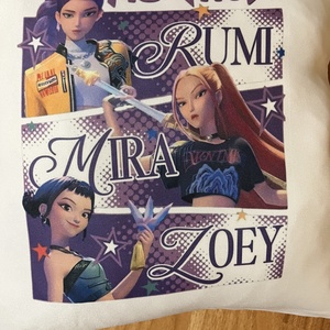 Kpop Demon Hunters párna  - baba - mama - babaszoba dekoráció - gyerek díszpárna - Meska.hu