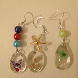 Gyanta fülbevalók - ékszer - fülbevaló - karika fülbevaló - Meska.hu