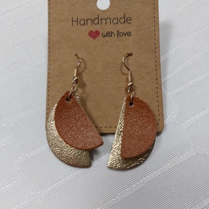 Könnyed bőr fülbevaló varázslatos arany csillogással, Ékszer, Fülbevaló, Lógó fülbevaló, Ékszerkészítés, Bőrművesség, MESKA