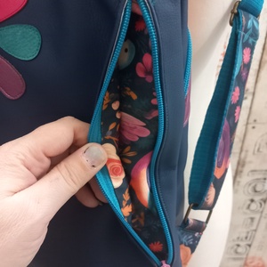 Flowers Flow hátizsák  kék madár  - táska & tok - hátizsák - hátizsák - Meska.hu