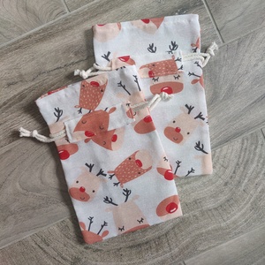 Karácsonyi, rénszarvas mintás ajándék zsák, Karácsony, Karácsonyi ajándékozás, Karácsonyi ajándékcsomagolás, Varrás, MESKA