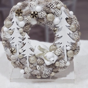 Pezsgő jegesmacis karácsonyi ajtódísz - karácsony - karácsonyi lakásdekoráció - karácsonyi ajtódíszek - Meska.hu