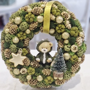 Zöld-arany elegáns macis karácsonyi ajtódísz, Karácsony, Karácsonyi lakásdekoráció, Karácsonyi ajtódíszek, Virágkötés, MESKA