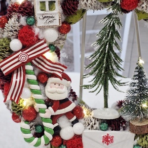 Mikulás és cukorkabotja karácsonyi ajtódísz - karácsony - karácsonyi lakásdekoráció - karácsonyi ajtódíszek - Meska.hu