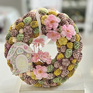 Tündérlak tavaszi ajtódísz , Otthon & Életmód, Dekoráció, Ajtó- és ablak dekoráció, Ajtódísz & Kopogtató, Virágkötés, MESKA