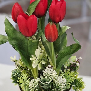 Piros tulipános tavaszi asztaldísz  - otthon & életmód - dekoráció - asztal és polc dekoráció - asztaldísz - Meska.hu