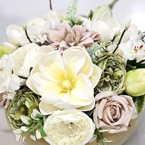 Barna tál magnóliás tavaszi asztaldísz  - otthon & életmód - dekoráció - asztal és polc dekoráció - asztaldísz - Meska.hu