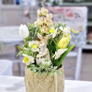 Sárga nyuszkós tavaszi asztaldísz , Ünnepi díszek, dekorációk, Húsvéti díszek és dekorációk, Húsvéti asztaldíszek, Virágkötés, MESKA