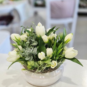 Fehér tulipános tál tavaszi asztaldísz , Otthon & Életmód, Dekoráció, Asztal és polc dekoráció, Asztaldísz, Virágkötés, MESKA