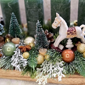 Természetes zöld-arany adventi asztaldísz  - karácsony - adventi díszek - adventi koszorú - Meska.hu