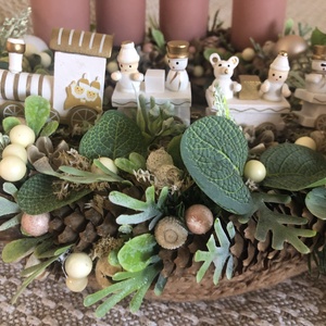 Adventi koszorú mesevonattal - karácsony - adventi díszek - adventi asztaldísz - Meska.hu