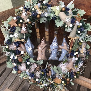 Karácsonyi ajtódísz textil dekorokkal - karácsony - karácsonyi lakásdekoráció - karácsonyi ajtódíszek - Meska.hu