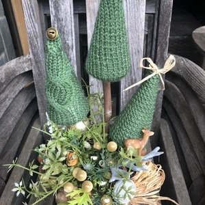 Karácsonyi asztaldísz kötöttben - karácsony - karácsonyi lakásdekoráció - ünnepi asztaldekoráció - Meska.hu