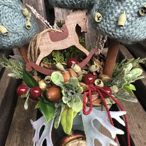 Karácsonyi asztaldísz fenyőfákkal - karácsony - karácsonyi lakásdekoráció - ünnepi asztaldekoráció - Meska.hu